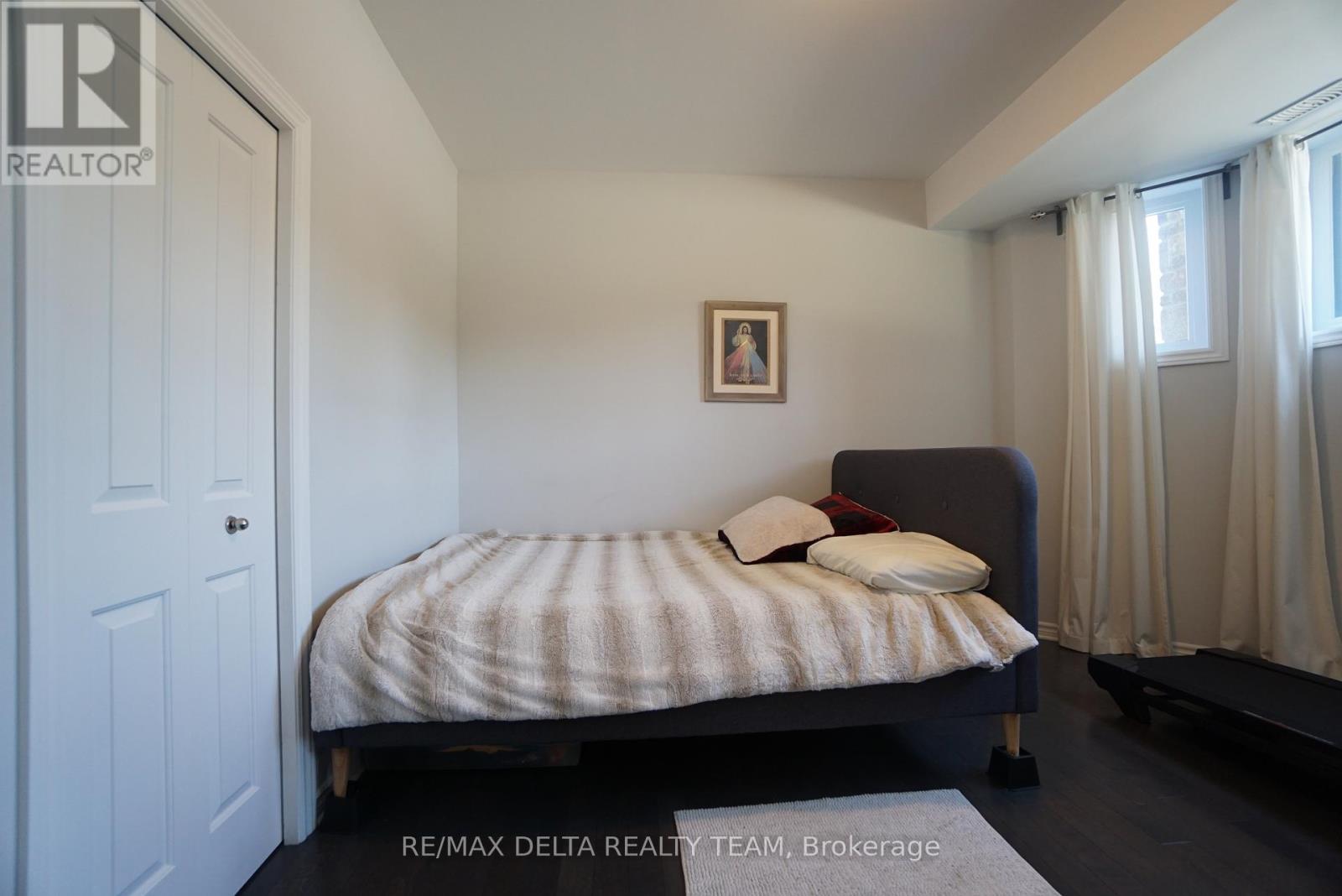 1 - 80 Prestige Circle, Ottawa, Ontario  K4A 0Y1 - Photo 19 - X12408172