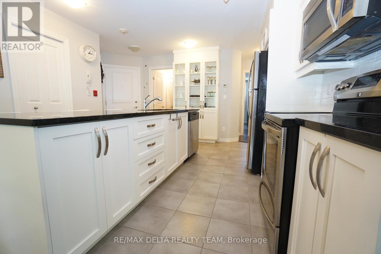 1 - 80 Prestige Circle, Ottawa, Ontario  K4A 0Y1 - Photo 7 - X12408172