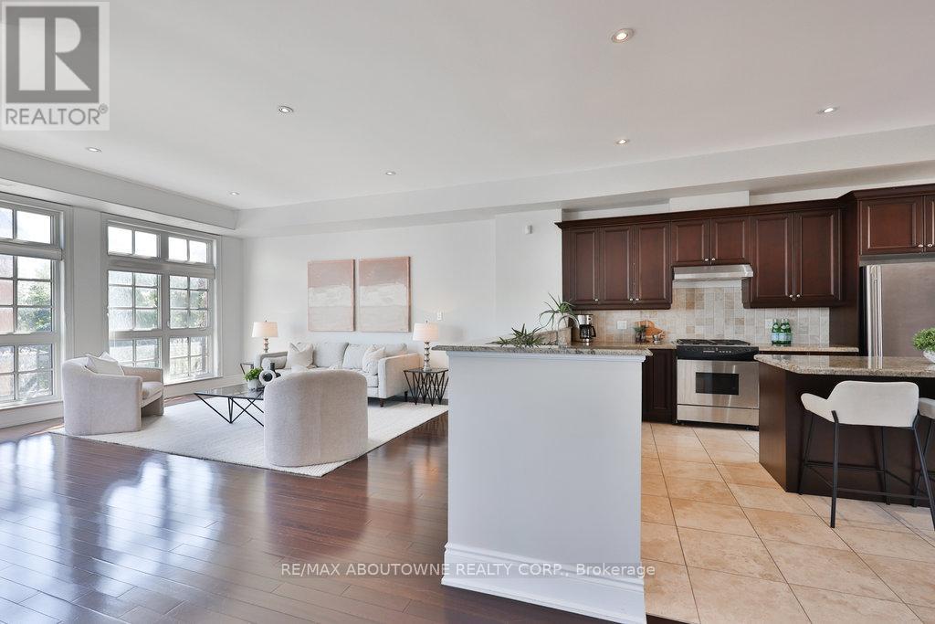 8 - 120 Bronte Road, Oakville, Ontario  L6L 3C1 - Photo 15 - W12408129