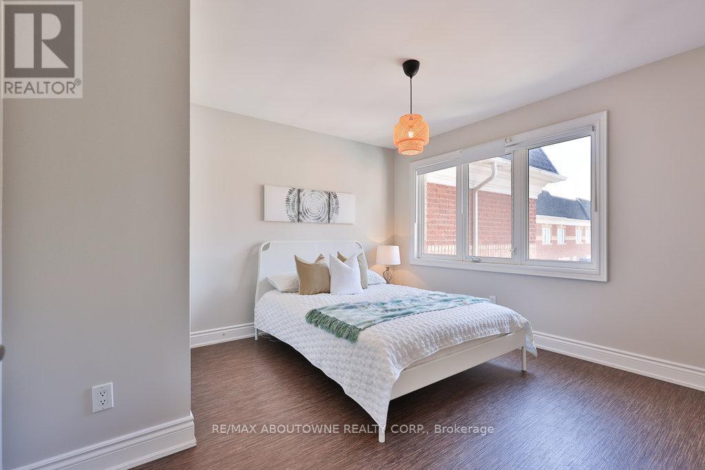 8 - 120 Bronte Road, Oakville, Ontario  L6L 3C1 - Photo 37 - W12408129