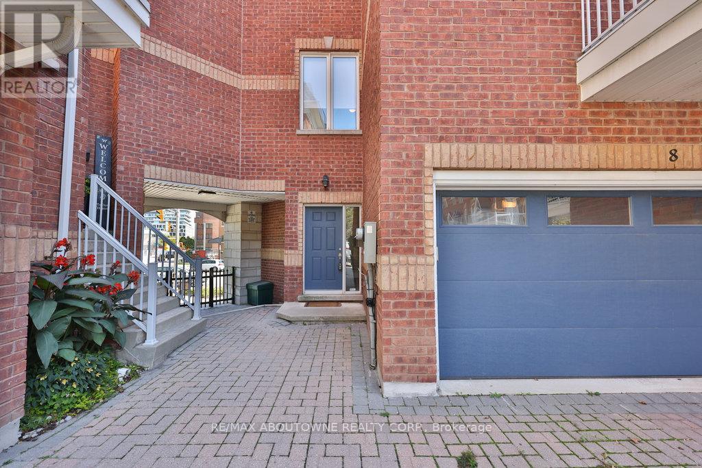 8 - 120 Bronte Road, Oakville, Ontario  L6L 3C1 - Photo 7 - W12408129