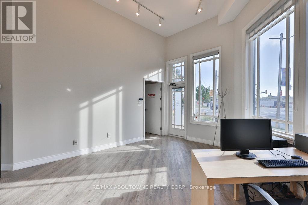 8 - 120 Bronte Road, Oakville, Ontario  L6L 3C1 - Photo 42 - W12408129