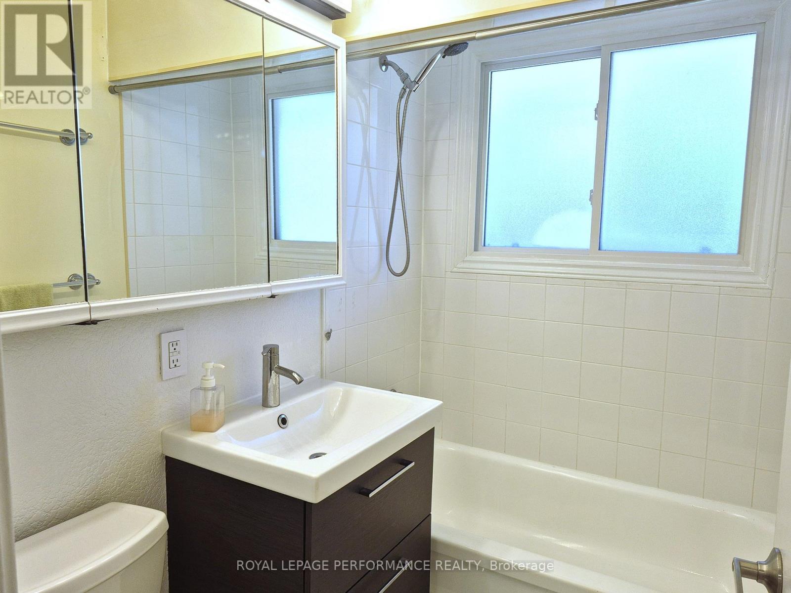 A - 2529 Roman Avenue, Ottawa, Ontario  K2B 7X8 - Photo 16 - X12389990