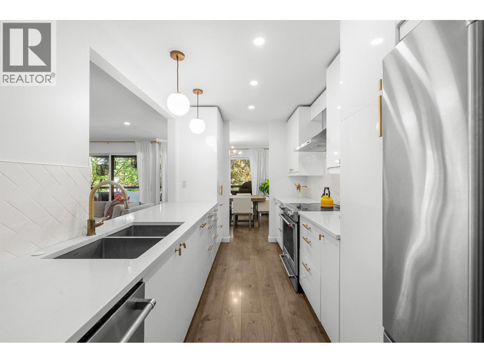 302 1720 W 12th Avenue, Vancouver, British Columbia  V6J 2E6 - Photo 10 - R3048910