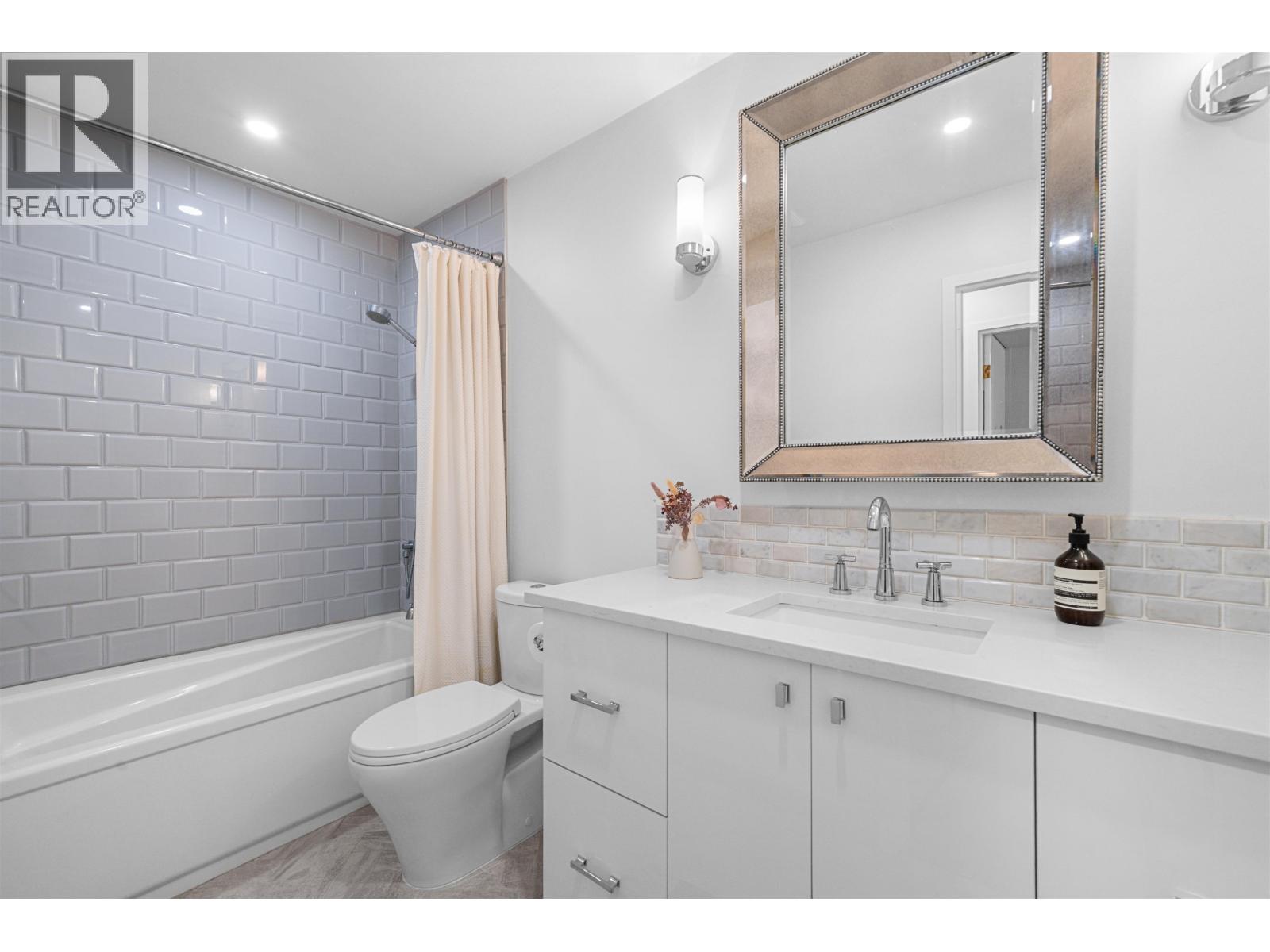 302 1720 W 12th Avenue, Vancouver, British Columbia  V6J 2E6 - Photo 20 - R3048910