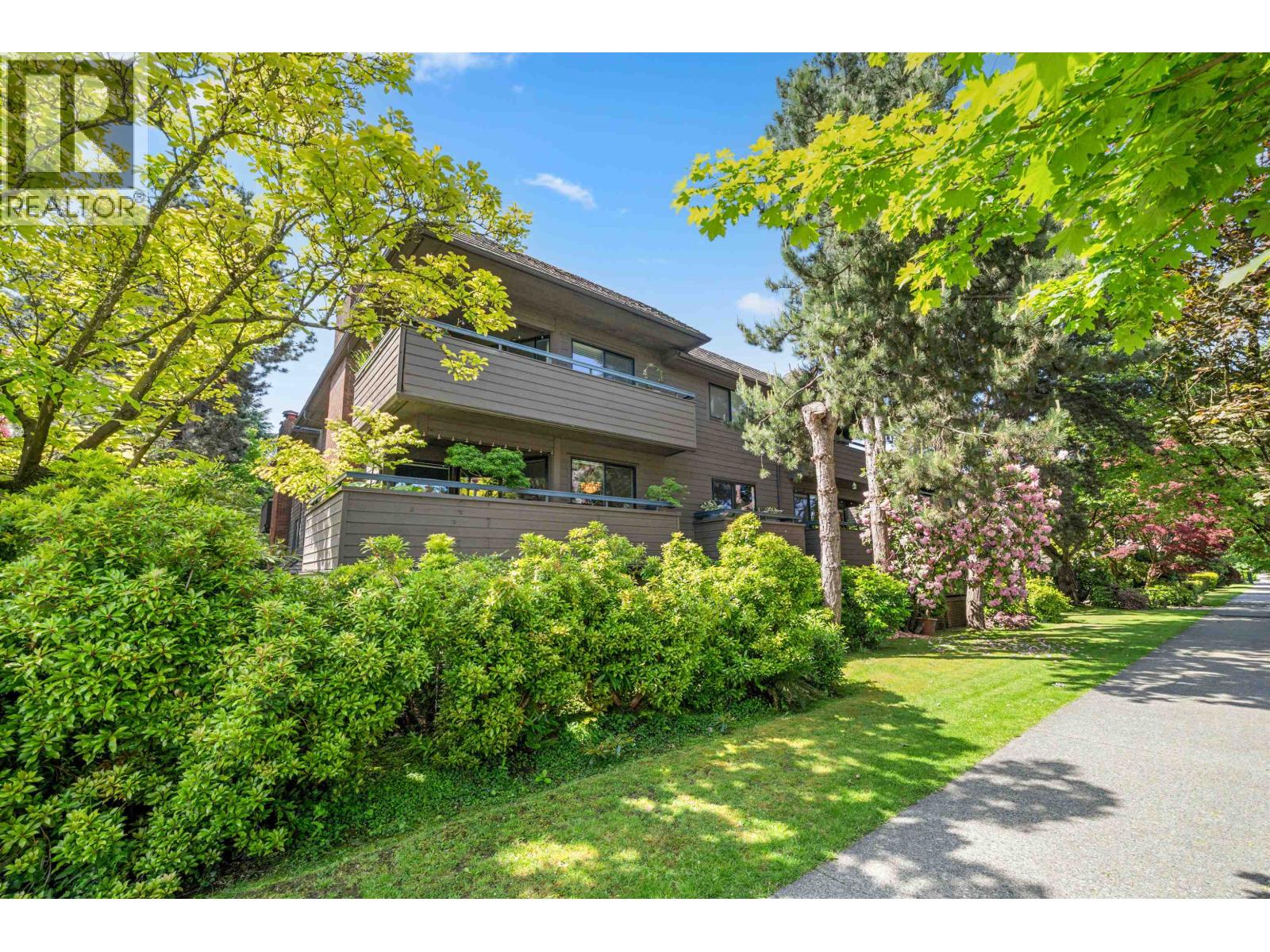 302 1720 W 12th Avenue, Vancouver, British Columbia  V6J 2E6 - Photo 31 - R3048910