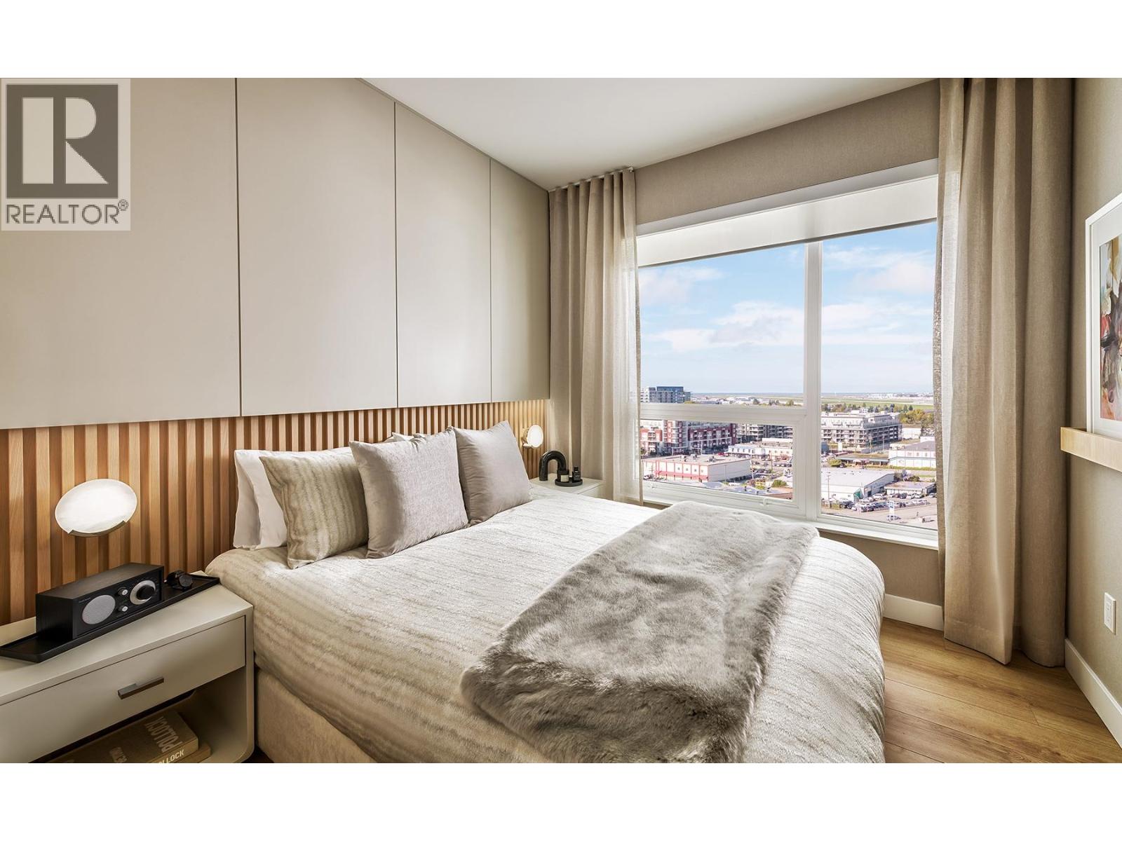 1001 5593 No. 3 Road, Richmond, British Columbia V6X 0X6 - Photo 3 - R3048554