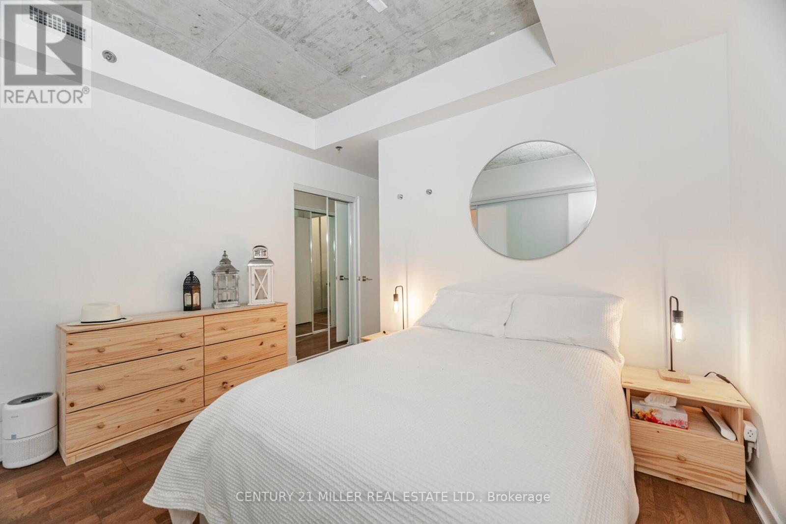 301 - 15 Beverley Street, Toronto, Ontario  M5T 1X8 - Photo 18 - C12408169