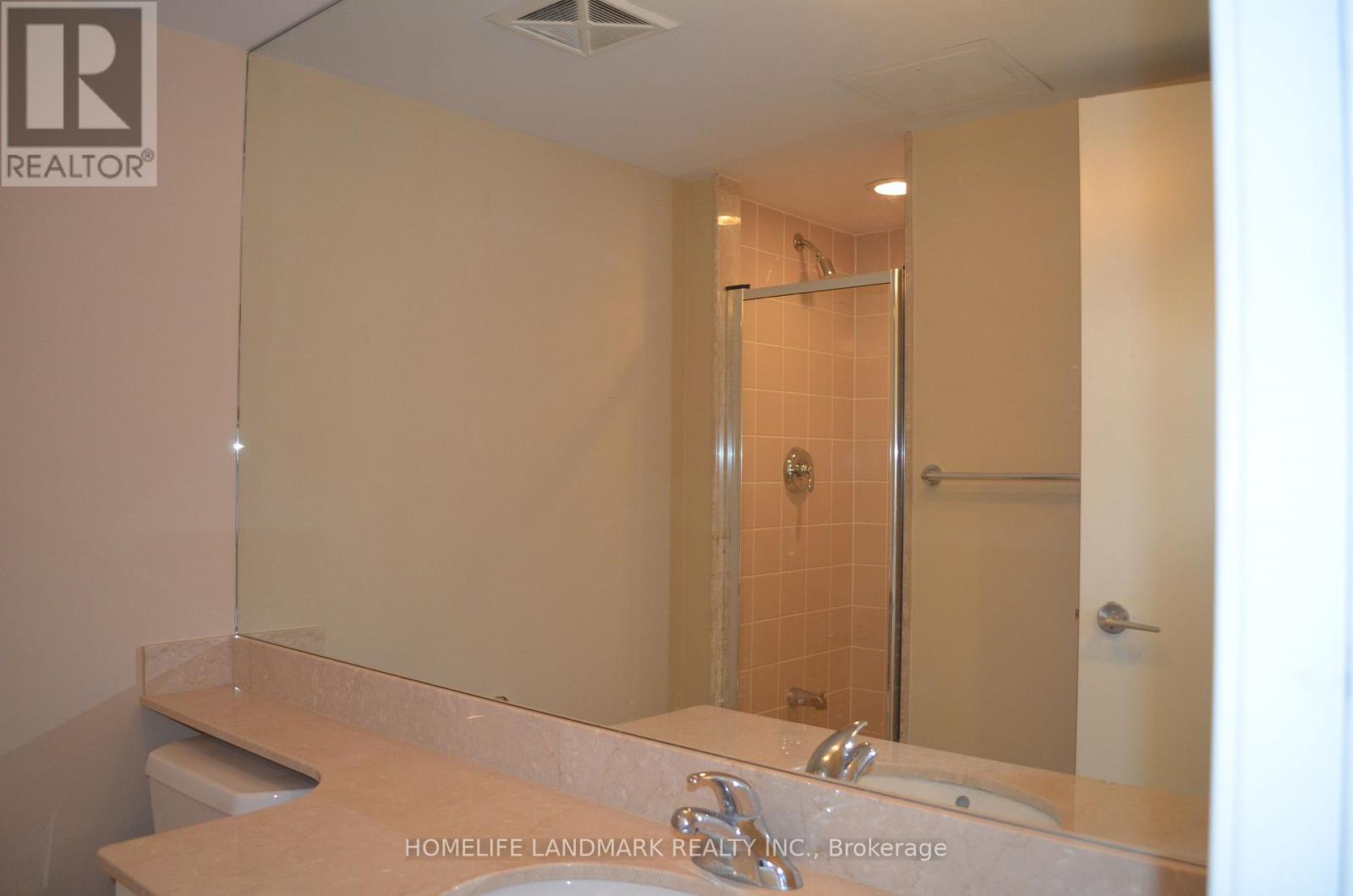 1704 - 215 Fort York Boulevard, Toronto (Waterfront Communities), Ontario  M5V 4A2 - Photo 7 - C12408173