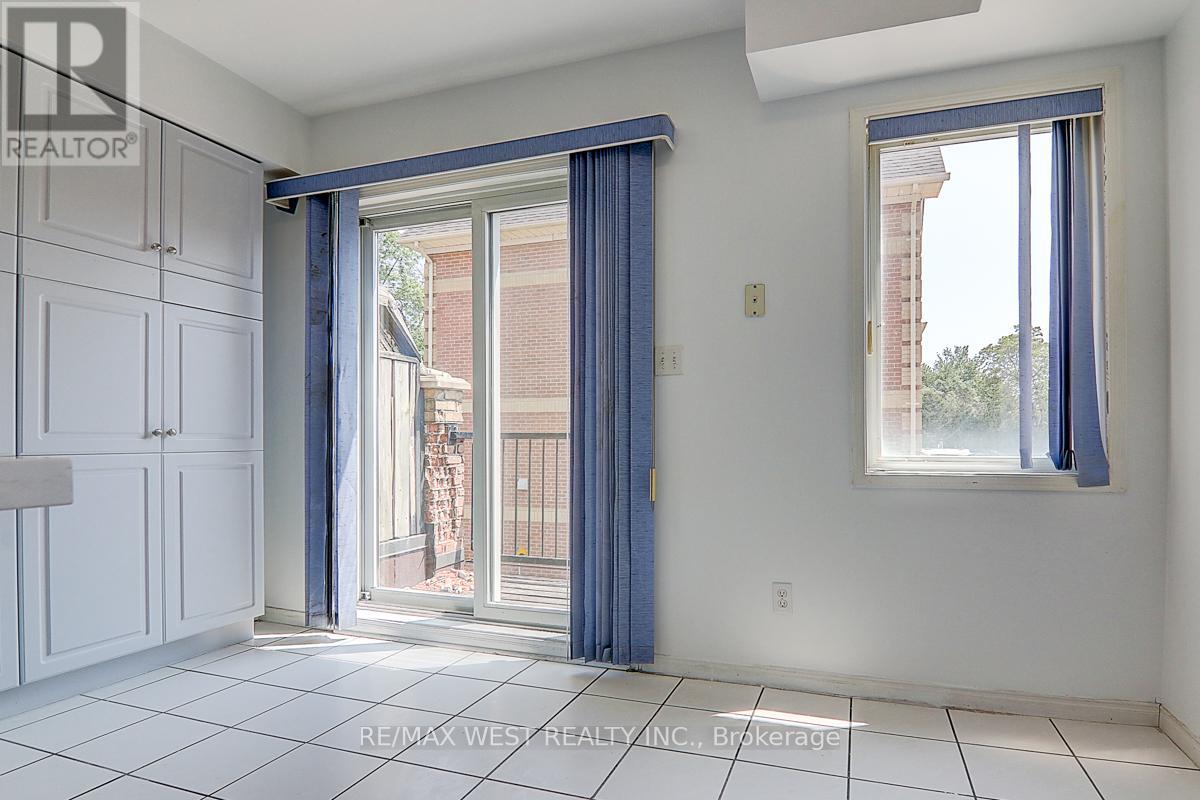 20 Azzarello Lane, Toronto, Ontario  M4J 5C4 - Photo 22 - E12408171