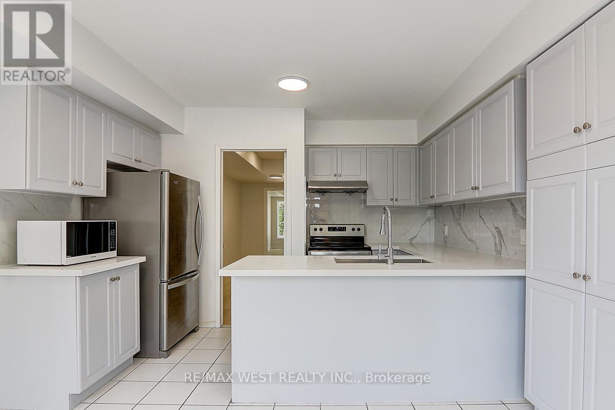 20 Azzarello Lane, Toronto, Ontario  M4J 5C4 - Photo 25 - E12408171