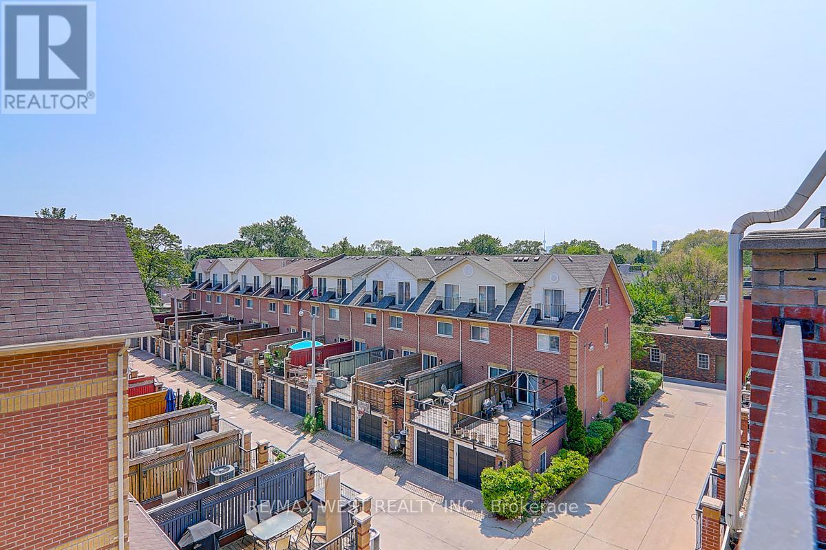 20 Azzarello Lane, Toronto, Ontario  M4J 5C4 - Photo 36 - E12408171