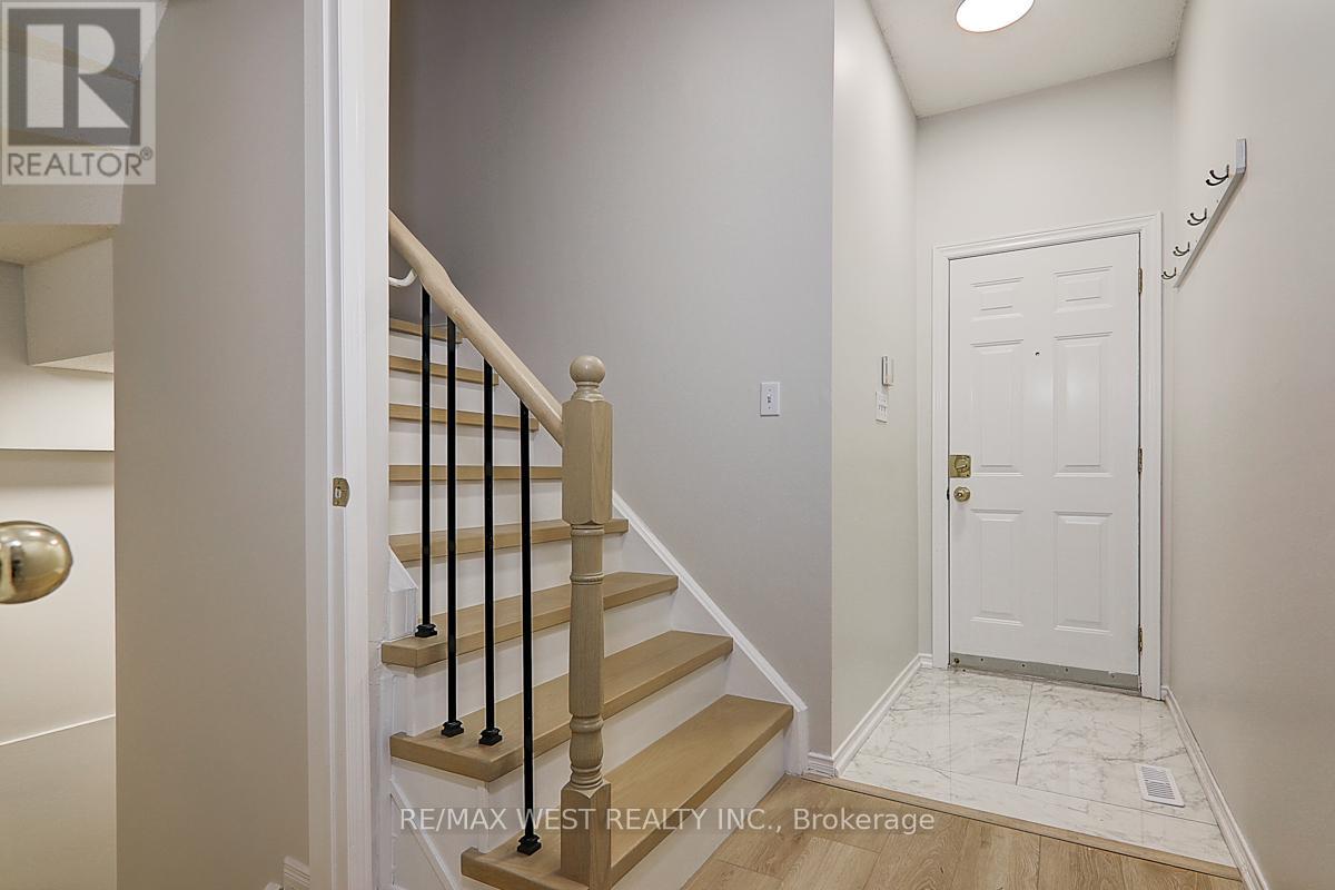 20 Azzarello Lane, Toronto, Ontario  M4J 5C4 - Photo 9 - E12408171