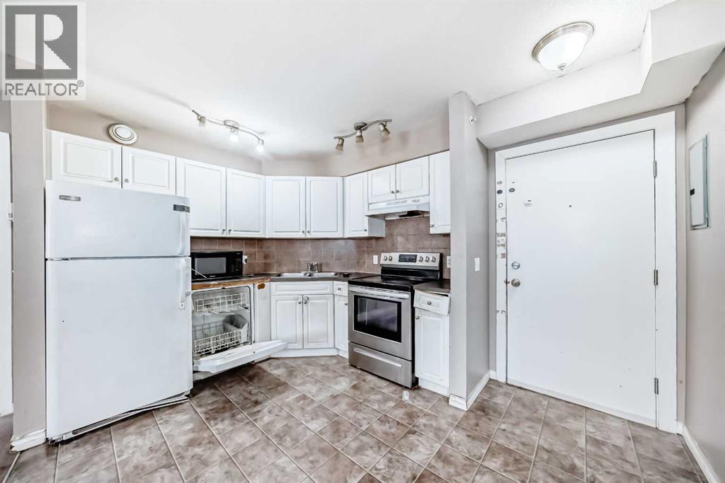 411, 2000 Applevillage Court Se, Calgary, Alberta  T2A 7Z4 - Photo 4 - A2250049