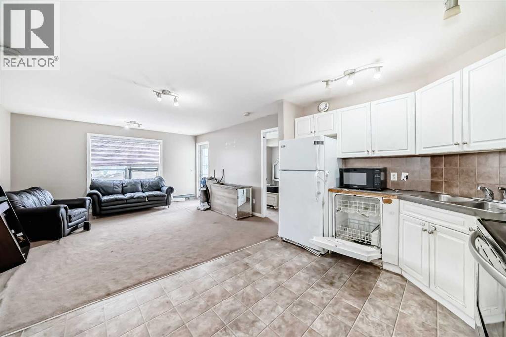 411, 2000 Applevillage Court Se, Calgary, Alberta  T2A 7Z4 - Photo 6 - A2250049