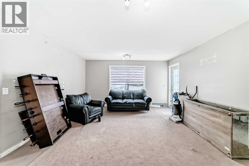 411, 2000 Applevillage Court Se, Calgary, Alberta  T2A 7Z4 - Photo 9 - A2250049