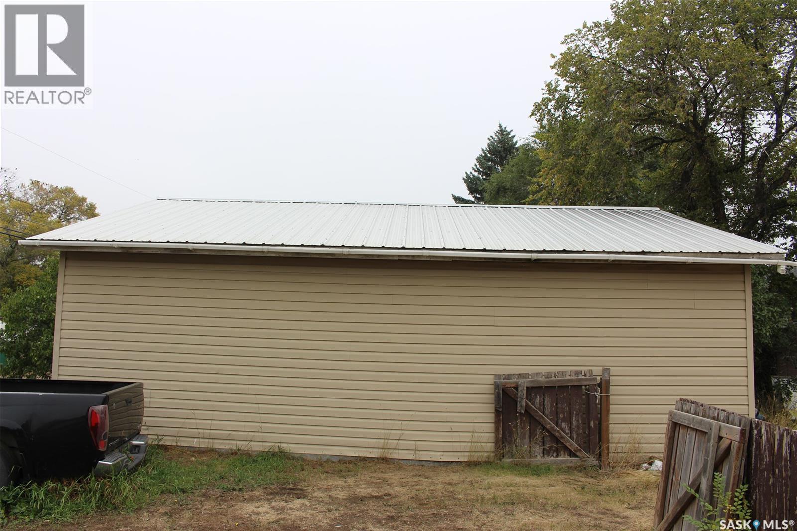 1002 Ominica Street E, Moose Jaw, Saskatchewan  S6H 0J3 - Photo 4 - SK018486