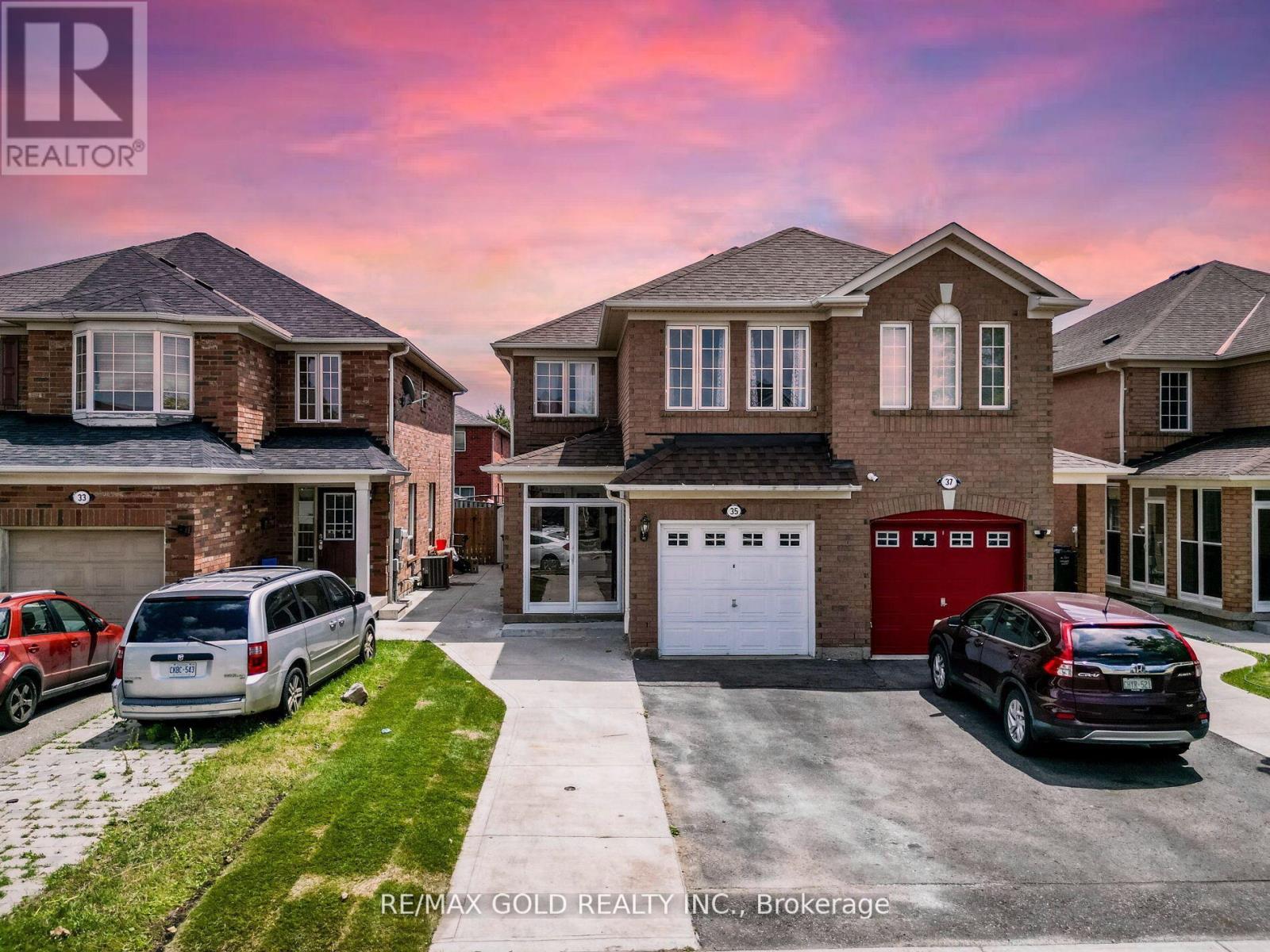 35 Garibaldi Drive, Brampton, Ontario  L6X 4Y7 - Photo 1 - W12408167