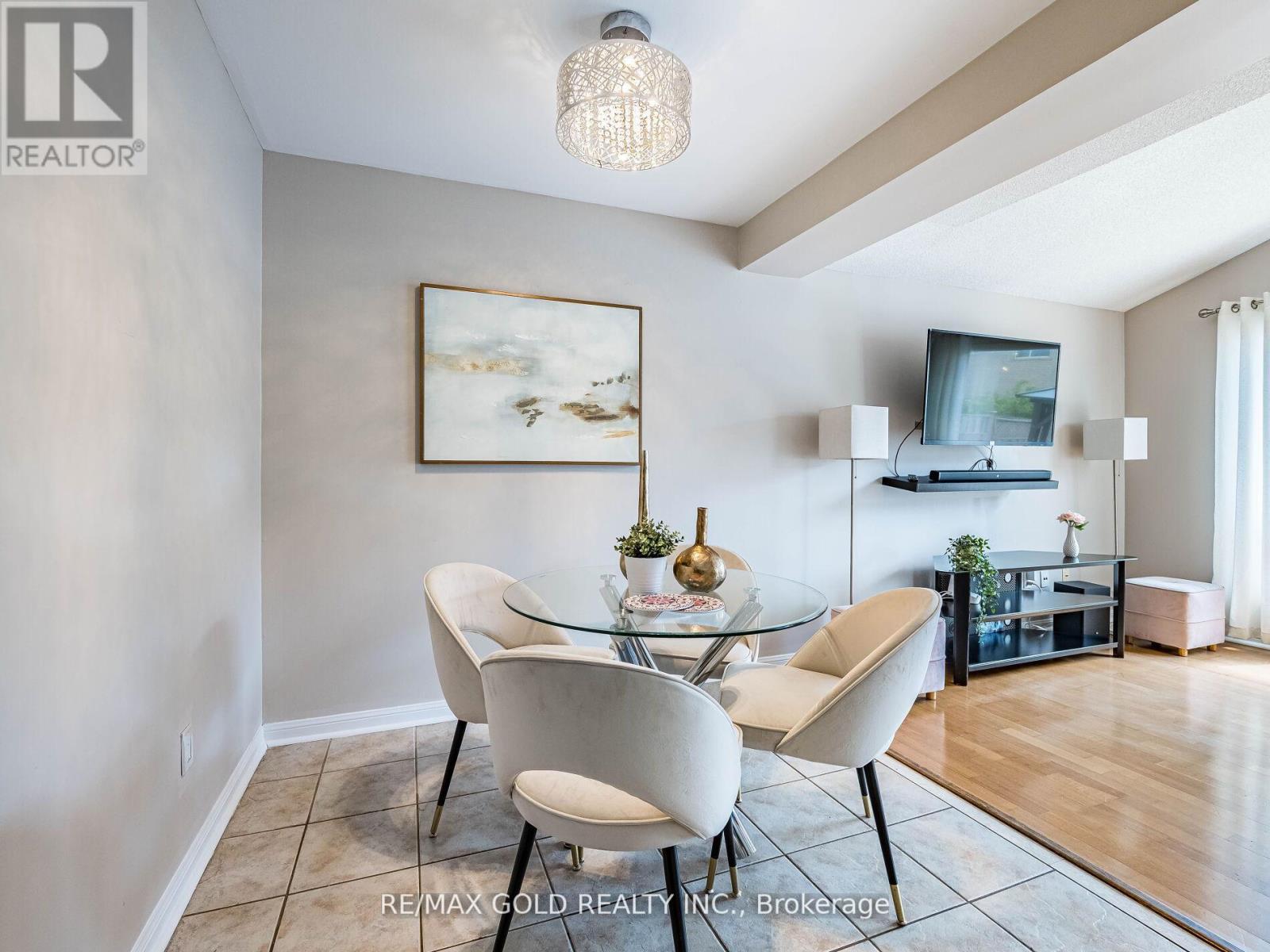 35 Garibaldi Drive, Brampton, Ontario  L6X 4Y7 - Photo 16 - W12408167