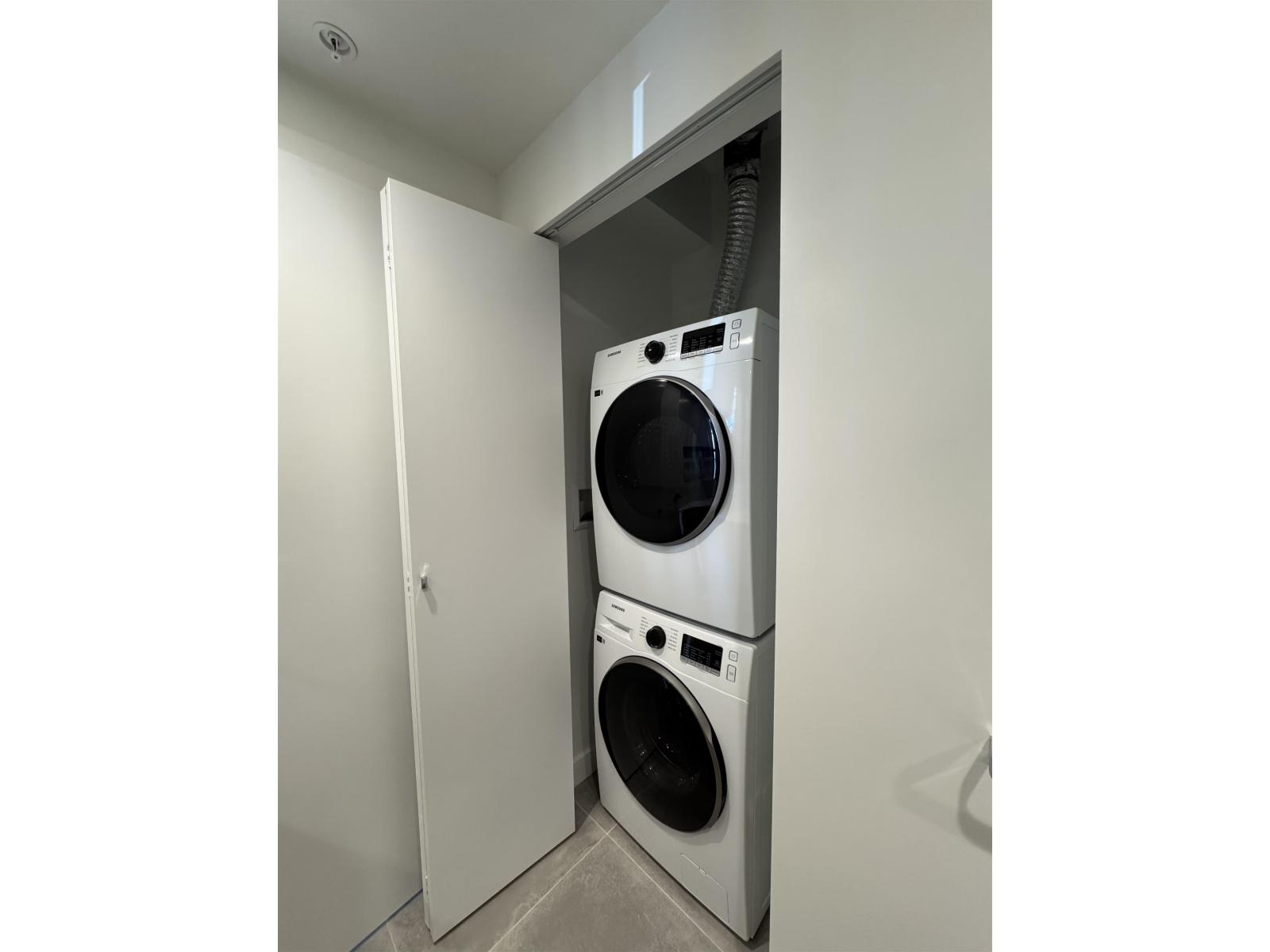 1612 13725 George Junction, Surrey, British Columbia  V3T 0R1 - Photo 12 - R3047028