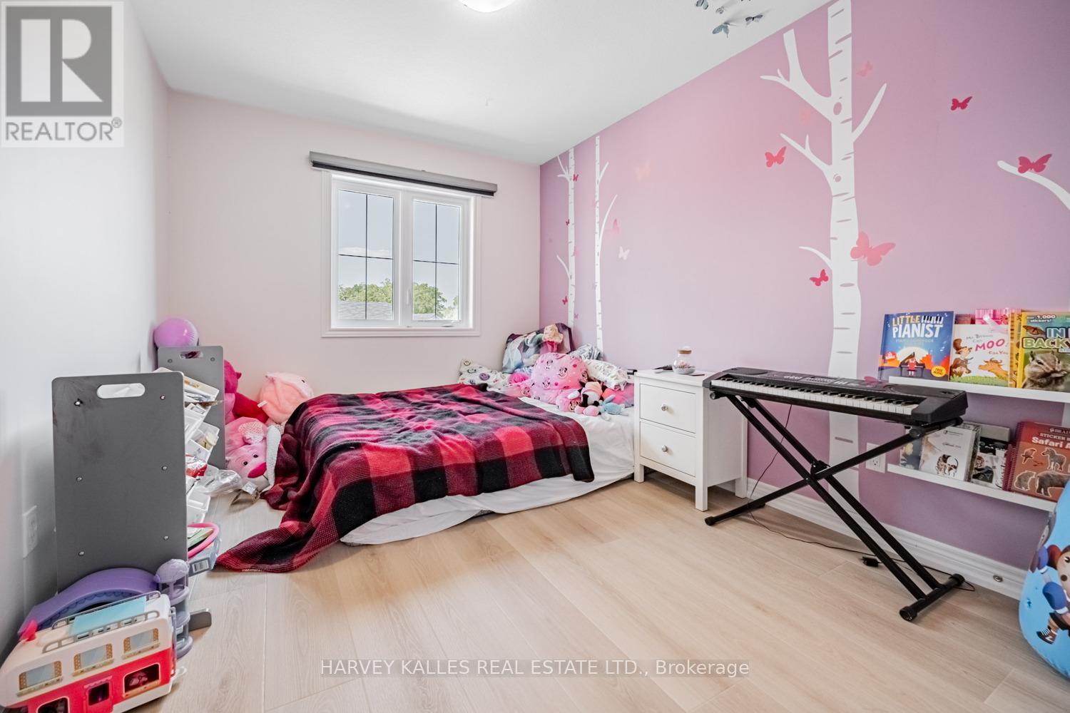 300 Humphrey Street, Hamilton, Ontario  L8B 1W5 - Photo 24 - X12408160