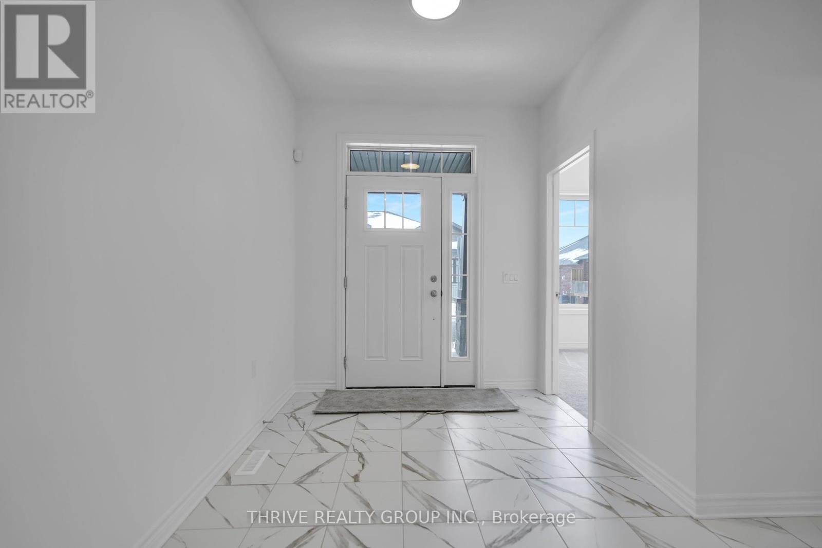 Property at 35 - 1080 UPPERPOINT AVENUE image 2