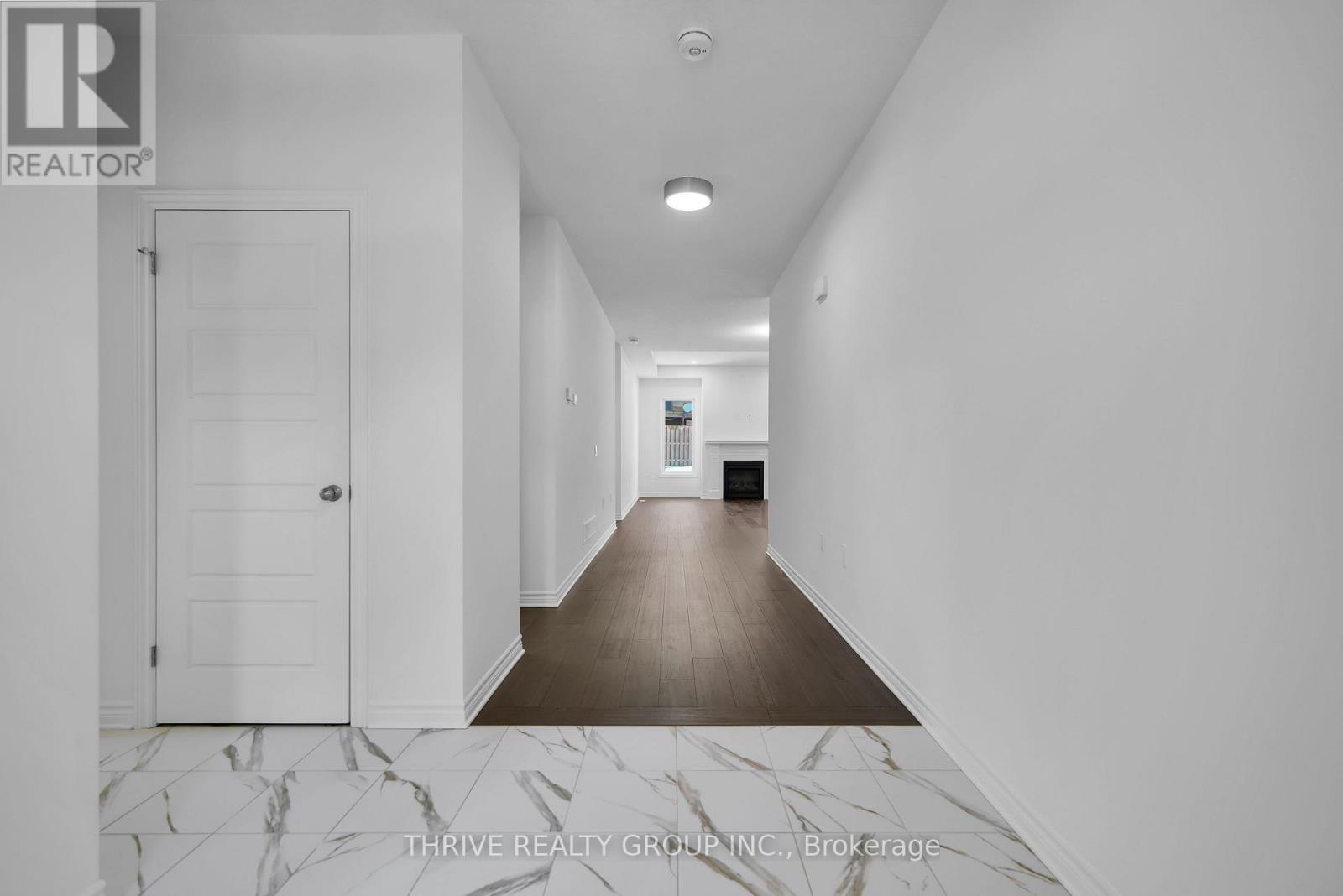 Property at 35 - 1080 UPPERPOINT AVENUE image 3
