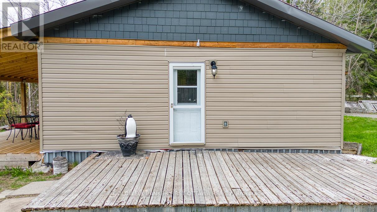 775 Darling Concession 7, Lanark Highlands, Ontario  K0A 1P0 - Photo 7 - X12408183