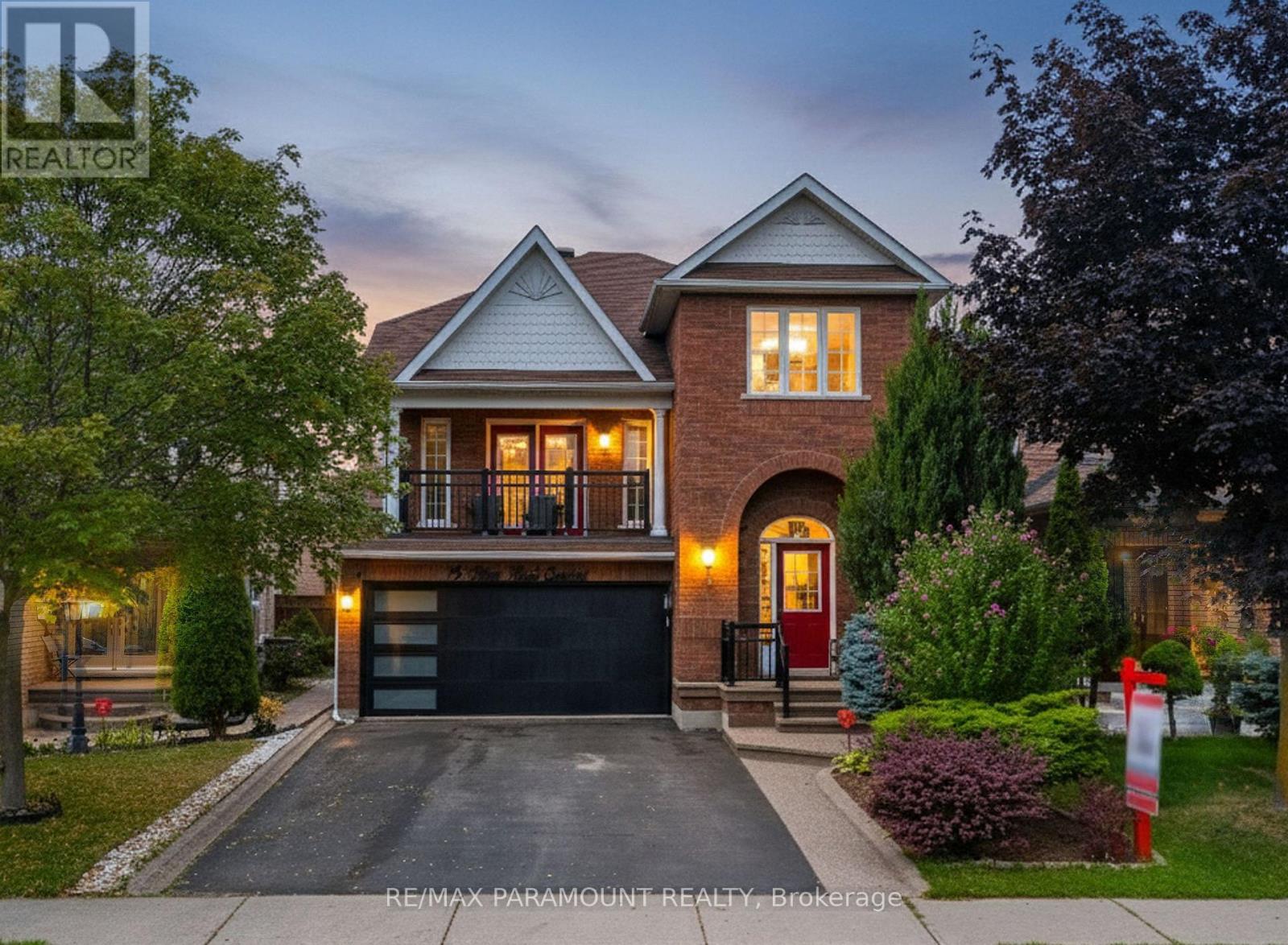 19 River Rock Crescent, Brampton, Ontario  L7A 2V2 - Photo 1 - W12408100