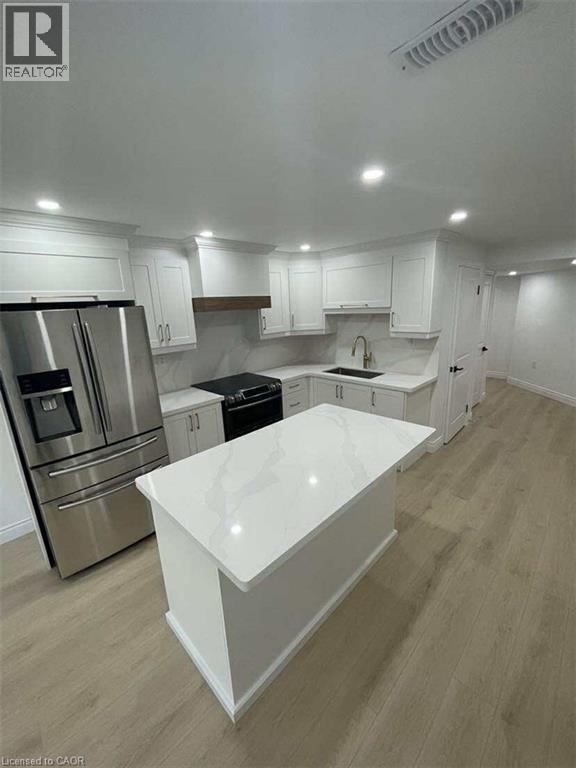 27 Spachman Street, Kitchener, Ontario  N2R 0N5 - Photo 2 - 40770631