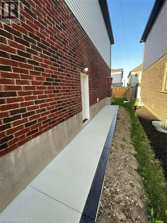 27 Spachman Street, Kitchener, Ontario  N2R 0N5 - Photo 16 - 40770631