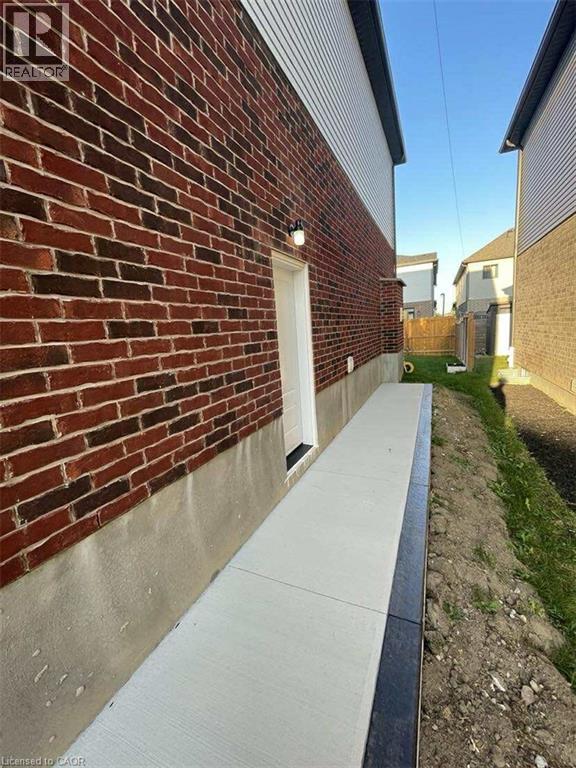 27 Spachman Street, Kitchener, Ontario  N2R 0N5 - Photo 14 - 40770631