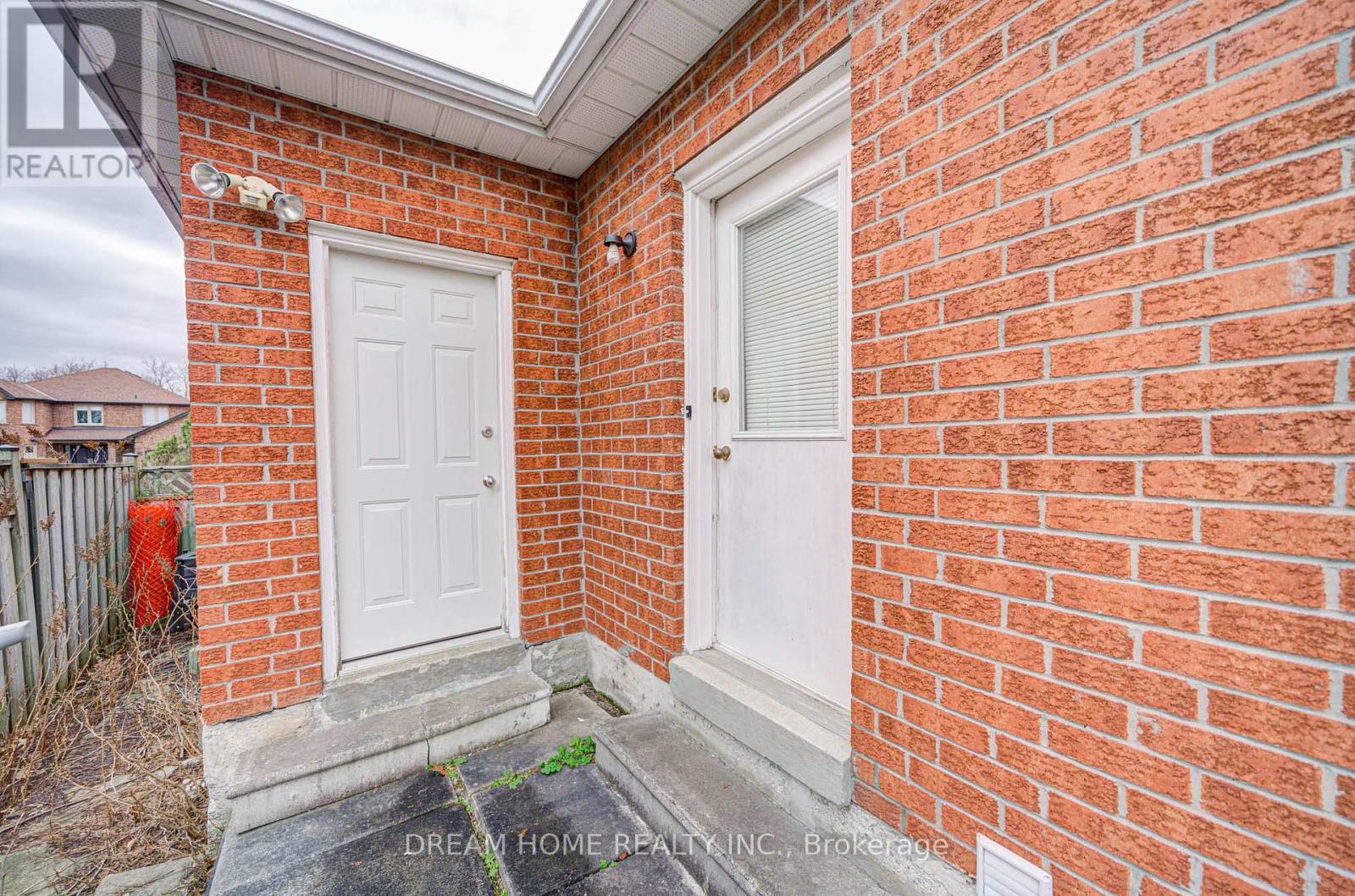 352 Kennedy Street W, Aurora, Ontario  L4G 5M4 - Photo 39 - N12408181