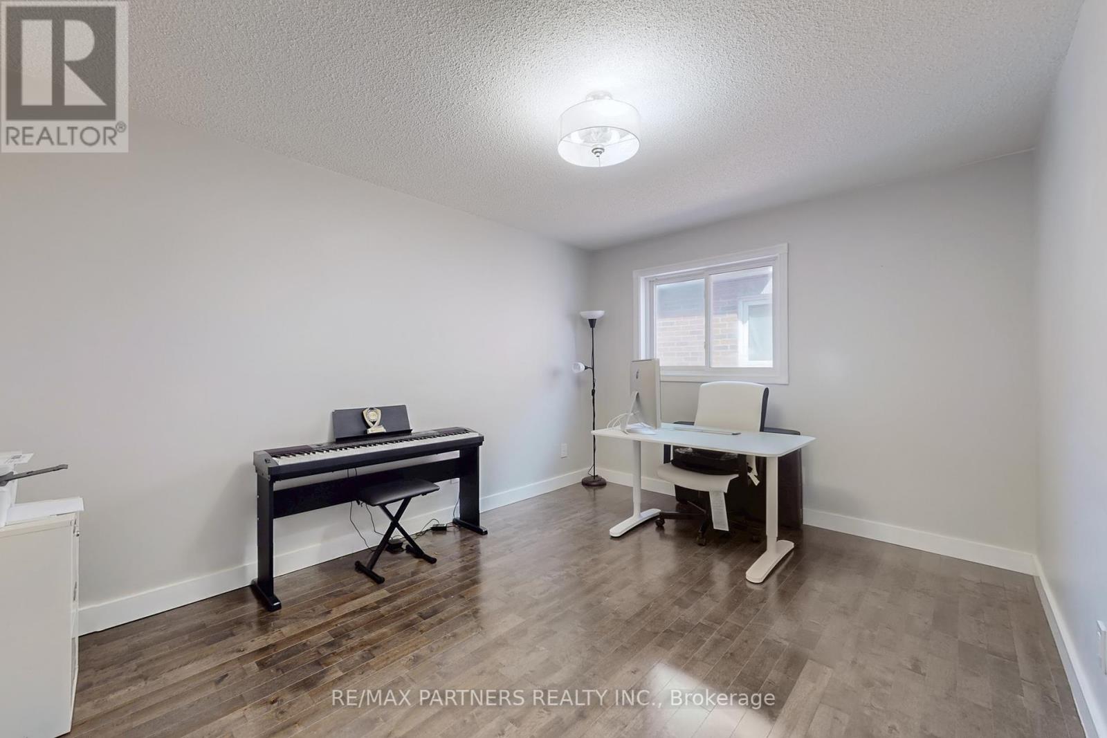 26 Sandfield Drive, Aurora, Ontario  L4G 6R7 - Photo 29 - N12408198
