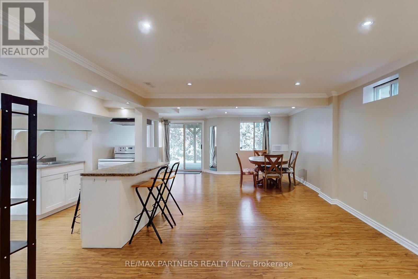 26 Sandfield Drive, Aurora, Ontario  L4G 6R7 - Photo 32 - N12408198