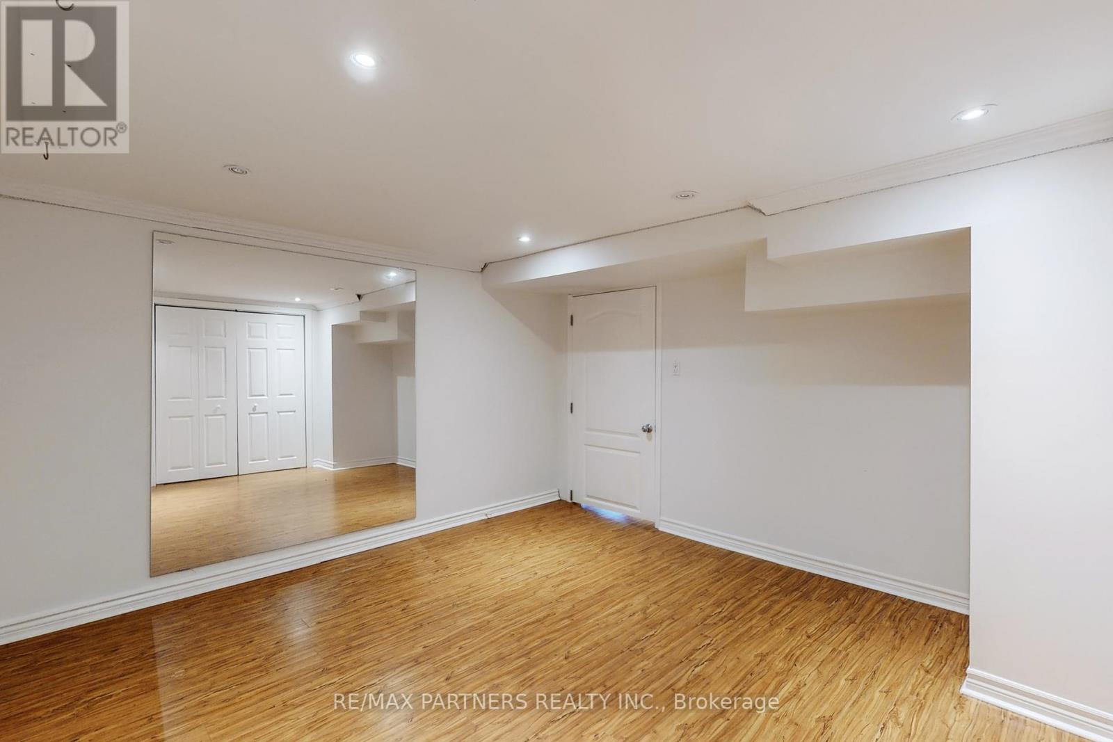 26 Sandfield Drive, Aurora, Ontario  L4G 6R7 - Photo 40 - N12408198