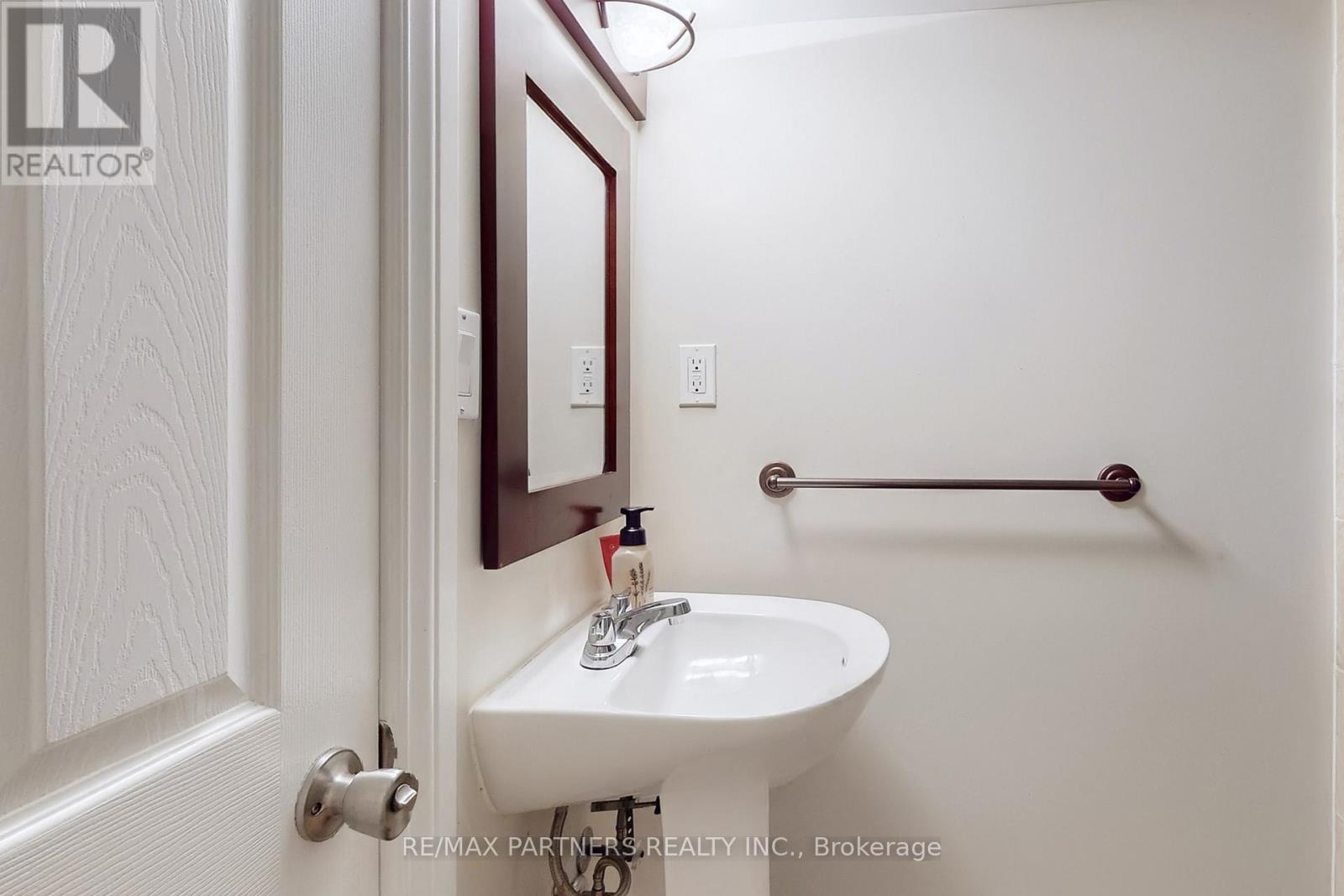 26 Sandfield Drive, Aurora, Ontario  L4G 6R7 - Photo 46 - N12408198