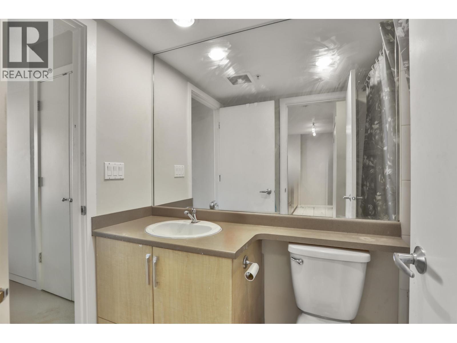 2001 7178 Collier Street, Burnaby, British Columbia  V5E 4N7 - Photo 14 - R3048432