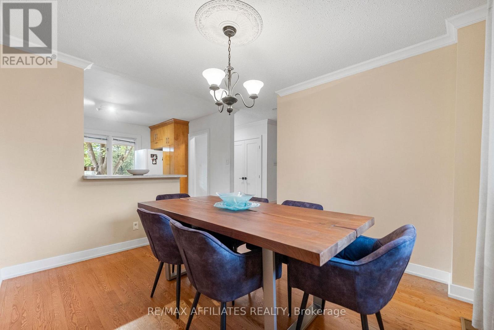 31 Exeter Drive, Ottawa, Ontario  K2J 1Z9 - Photo 10 - X12408214