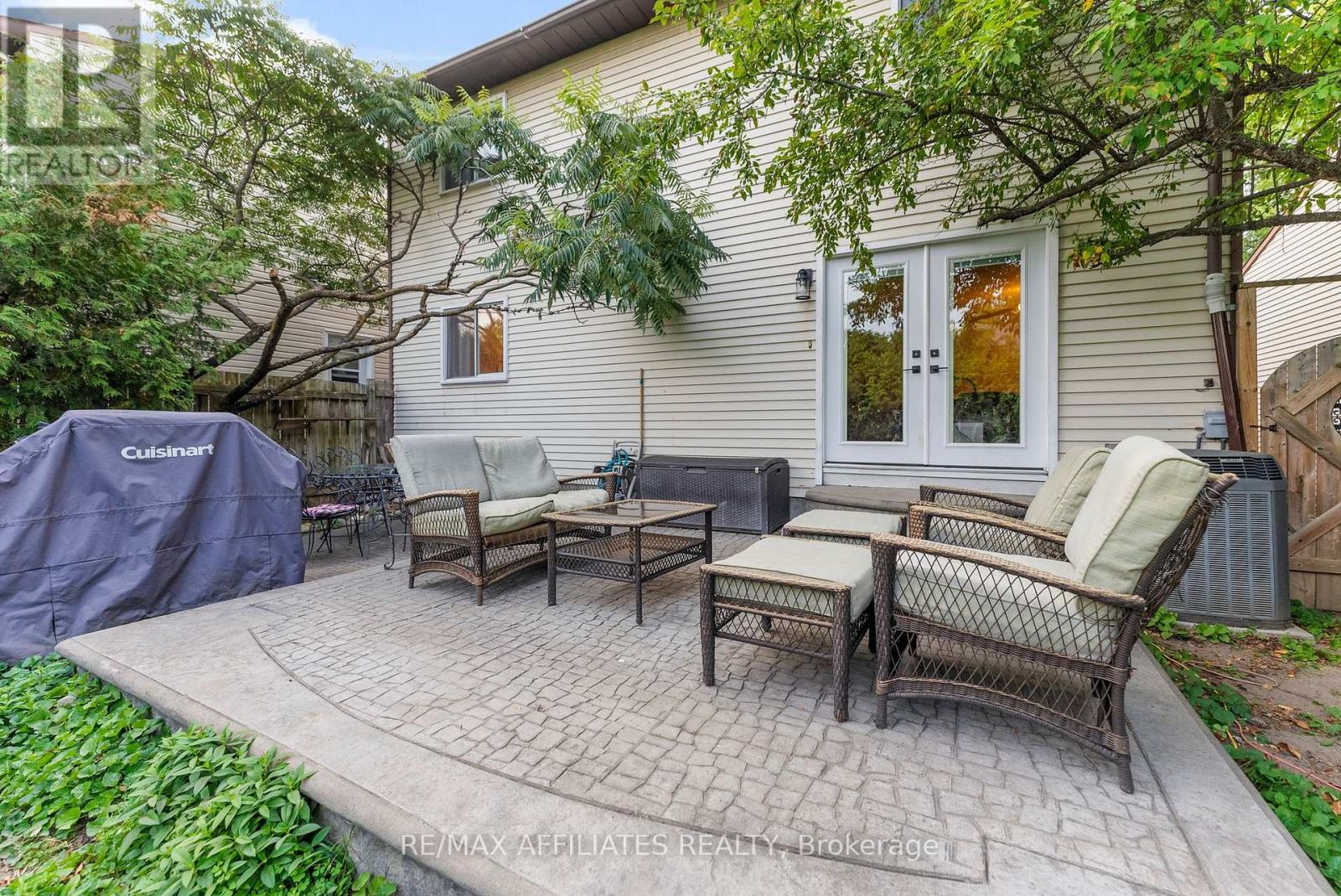 31 Exeter Drive, Ottawa, Ontario  K2J 1Z9 - Photo 25 - X12408214