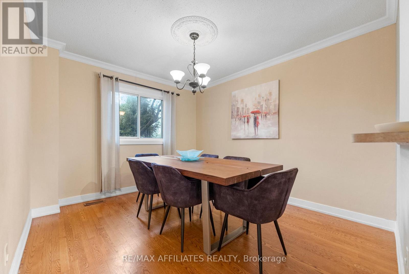 31 Exeter Drive, Ottawa, Ontario  K2J 1Z9 - Photo 9 - X12408214