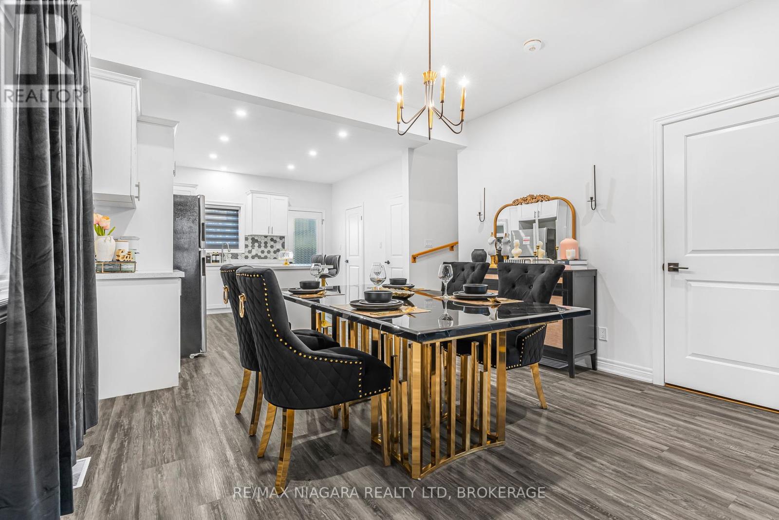 2 Upper - 8196 Mcleod Road, Niagara Falls, Ontario  L2H 3N3 - Photo 10 - X12395696
