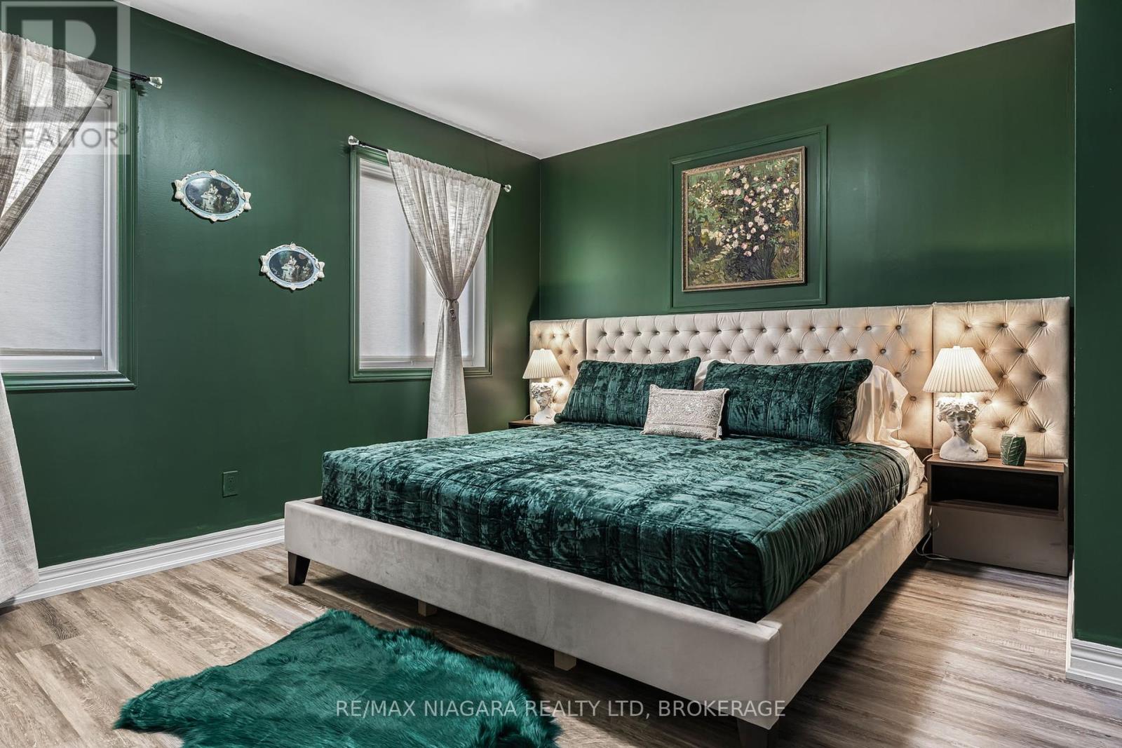 2 Upper - 8196 Mcleod Road, Niagara Falls, Ontario  L2H 3N3 - Photo 26 - X12395696