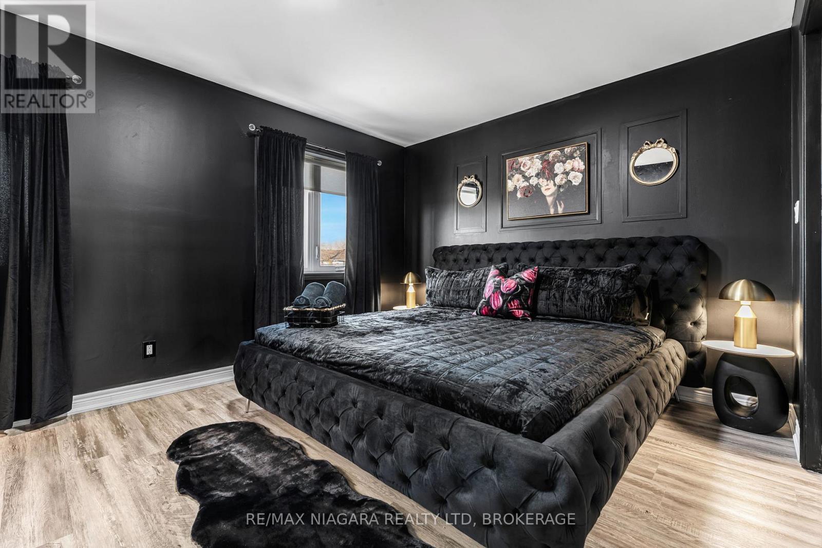 2 Upper - 8196 Mcleod Road, Niagara Falls, Ontario  L2H 3N3 - Photo 33 - X12395696