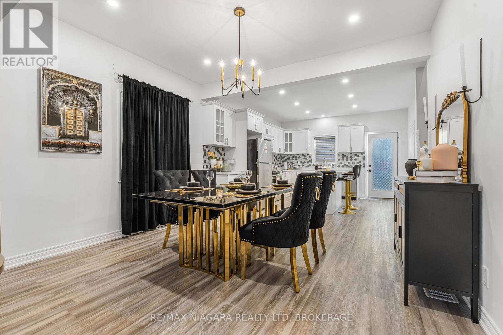 2 Upper - 8196 Mcleod Road, Niagara Falls, Ontario  L2H 3N3 - Photo 9 - X12395696