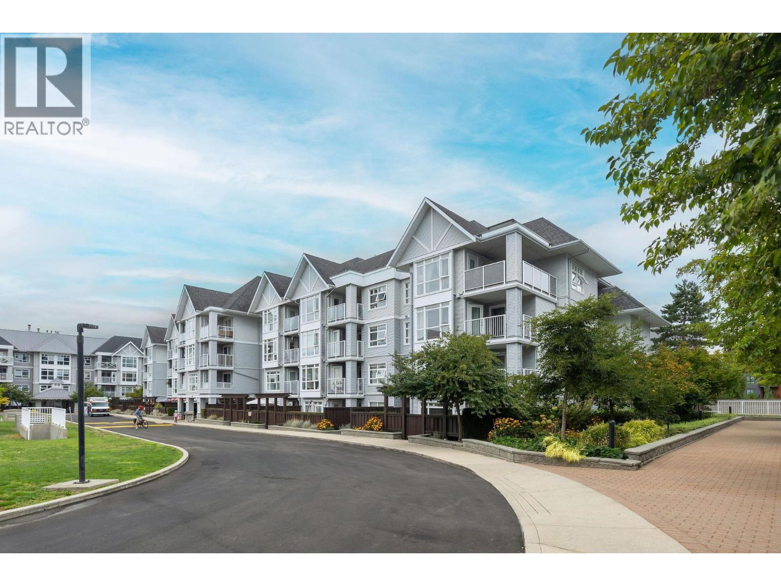 303 3142 St Johns Street, Port Moody, British Columbia  V3H 5E5 - Photo 34 - R3048928