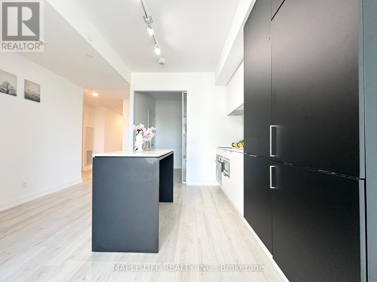 1901 - 33 Helendale Avenue, Toronto, Ontario  M4R 1C5 - Photo 14 - C12408219
