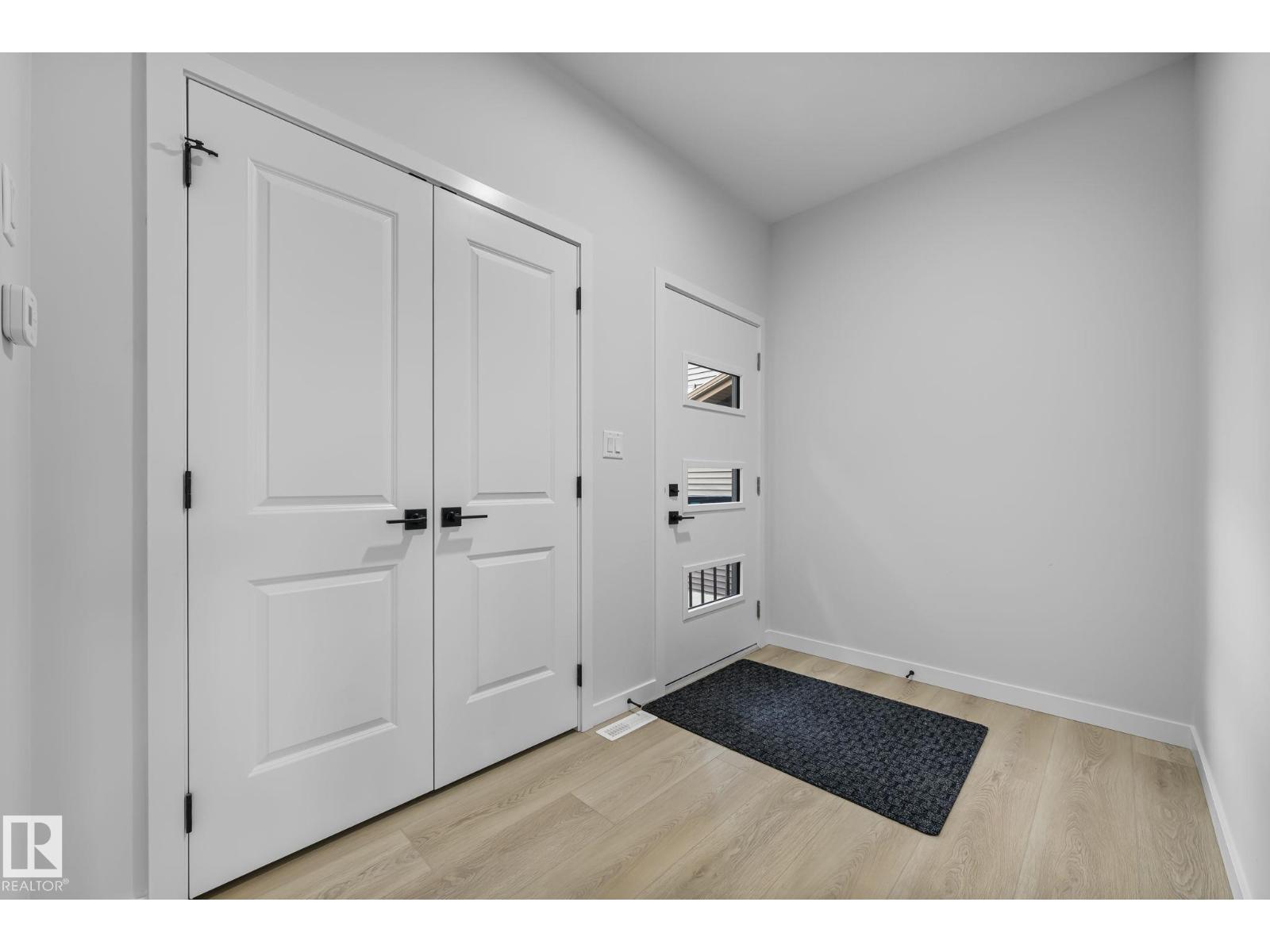 6385 King Wd Sw, Edmonton, Alberta  T6W 5J3 - Photo 4 - E4458058