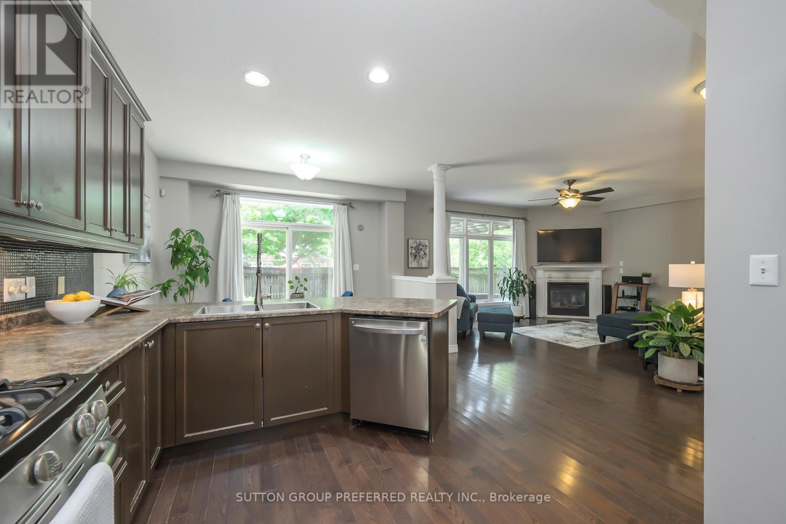 1141 Foxcreek Road, London North, Ontario  N6G 0C3 - Photo 10 - X12408232