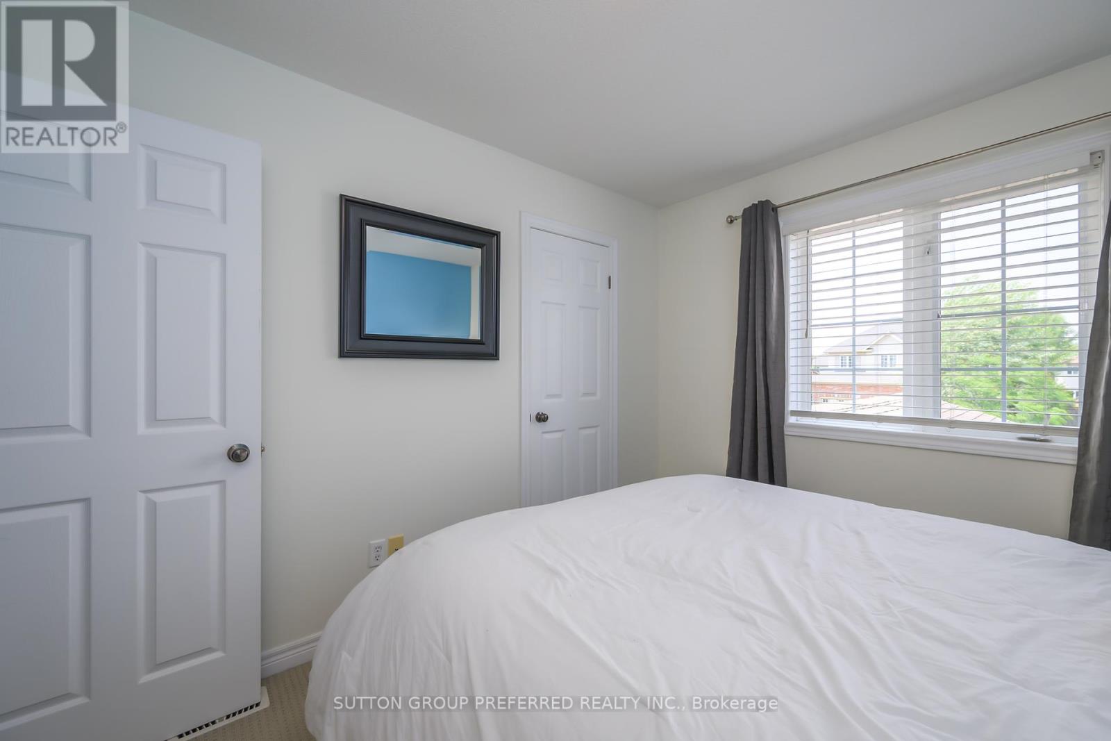 1141 Foxcreek Road, London North, Ontario  N6G 0C3 - Photo 27 - X12408232